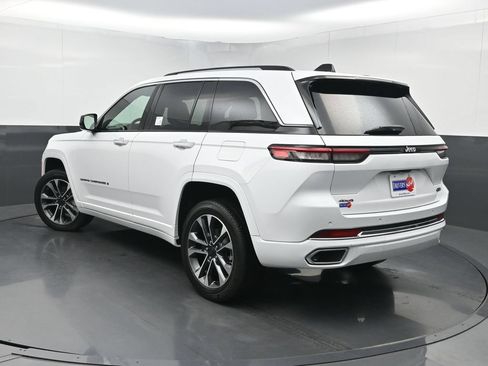 Used 2023 Jeep Grand Cherokee Overland AWD/4WD image 29