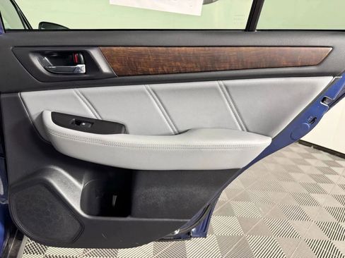 Used 2019 Subaru Outback 2.5i Limited w/ Popular Package #2 image 44