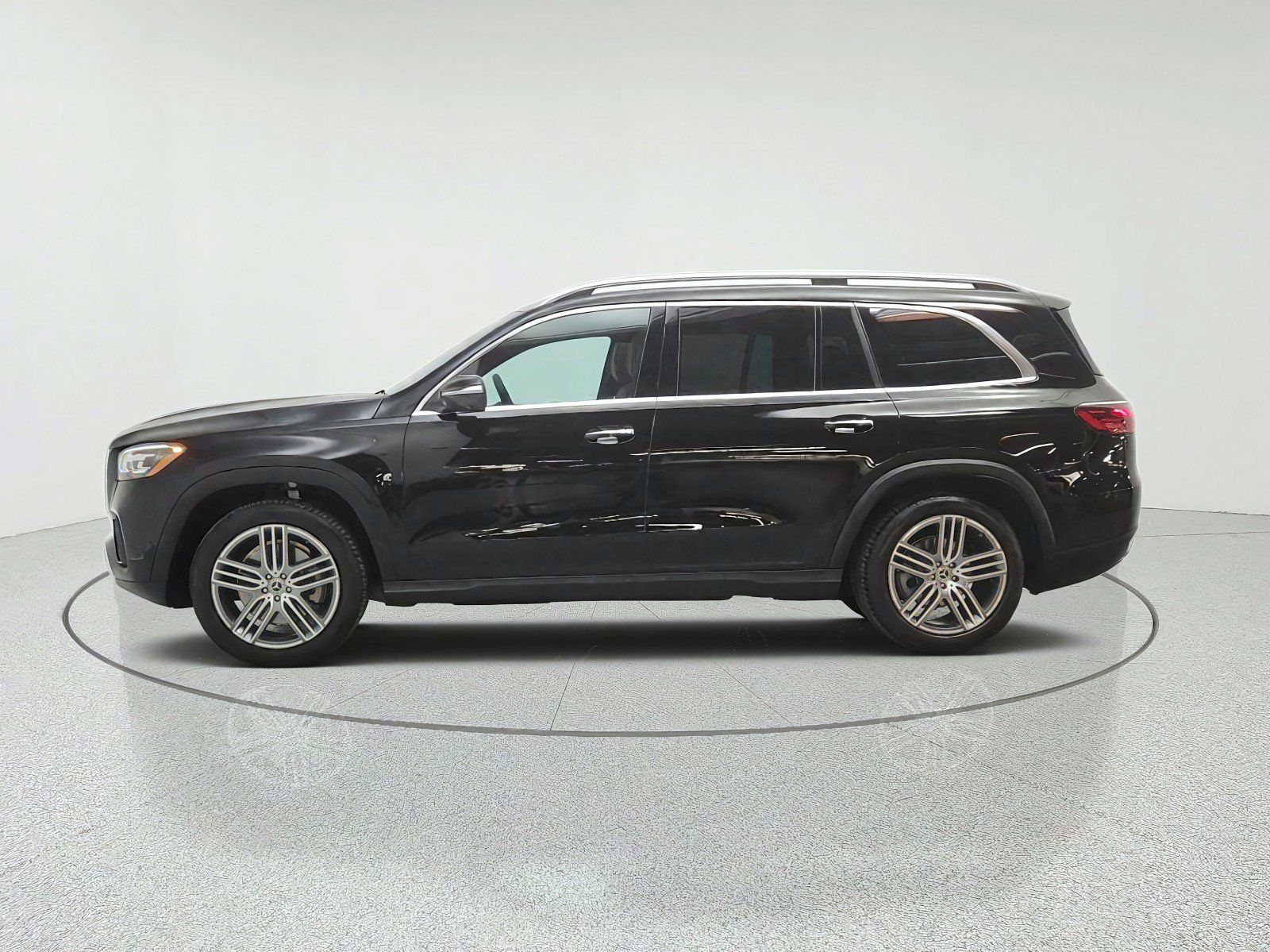 Certified 2026 Mercedes-Benz GLS 450 4MATIC image 8