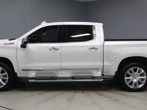 Used 2022 Chevrolet Silverado 1500 High Country w/ High Country Premium Package image 9