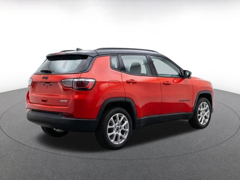 Used 2025 Jeep Compass Limited AWD/4WD image 11