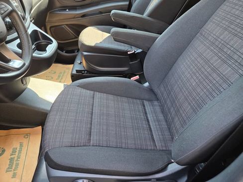 Used 2020 Mercedes-Benz Metris Passenger image 17