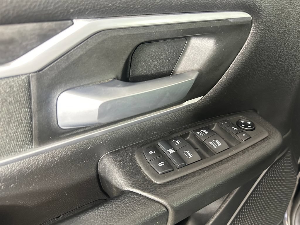Used 2021 RAM 1500 Big Horn AWD/4WD image 25