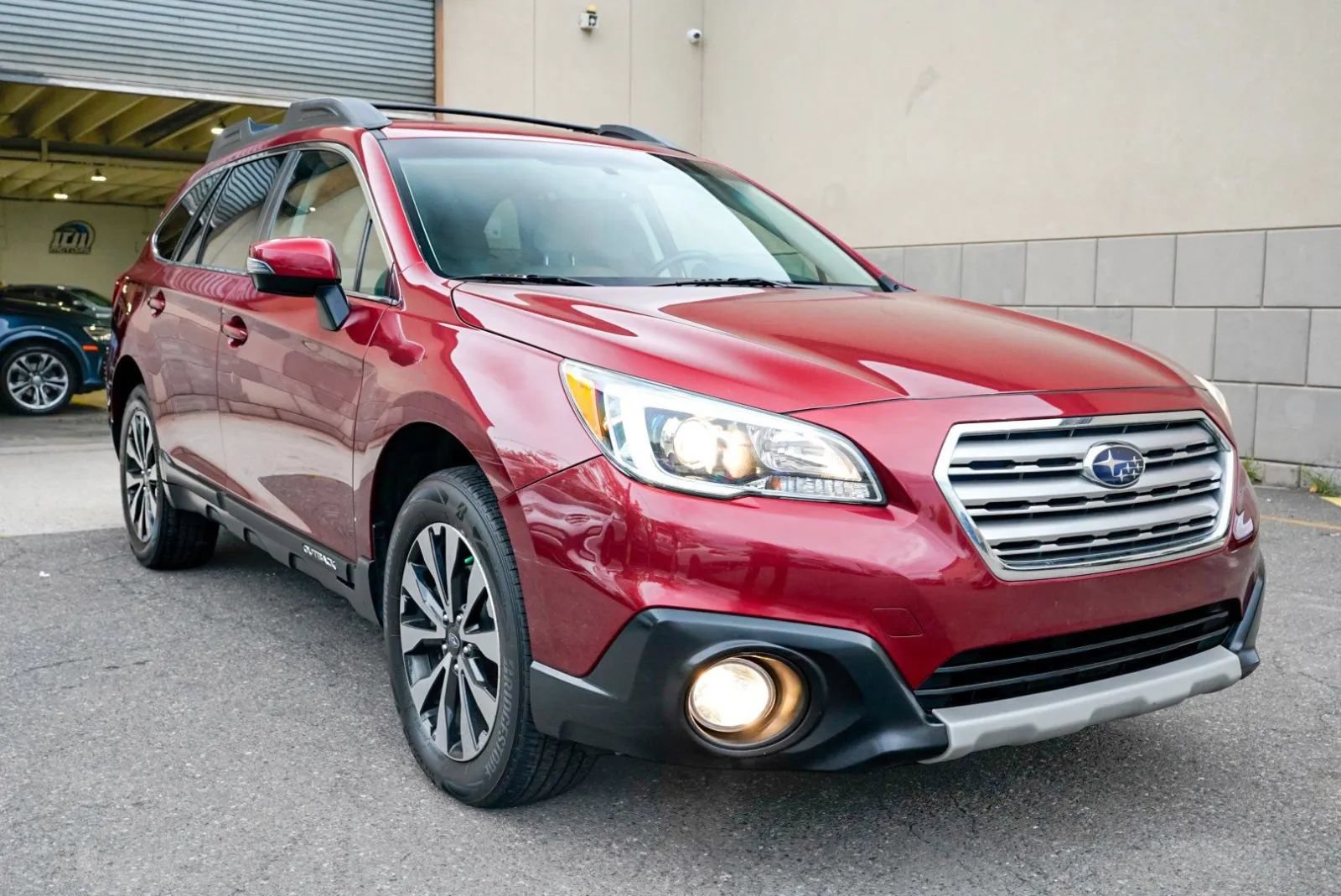 Used 2015 Subaru Outback 2.5i Limited AWD/4WD image 3