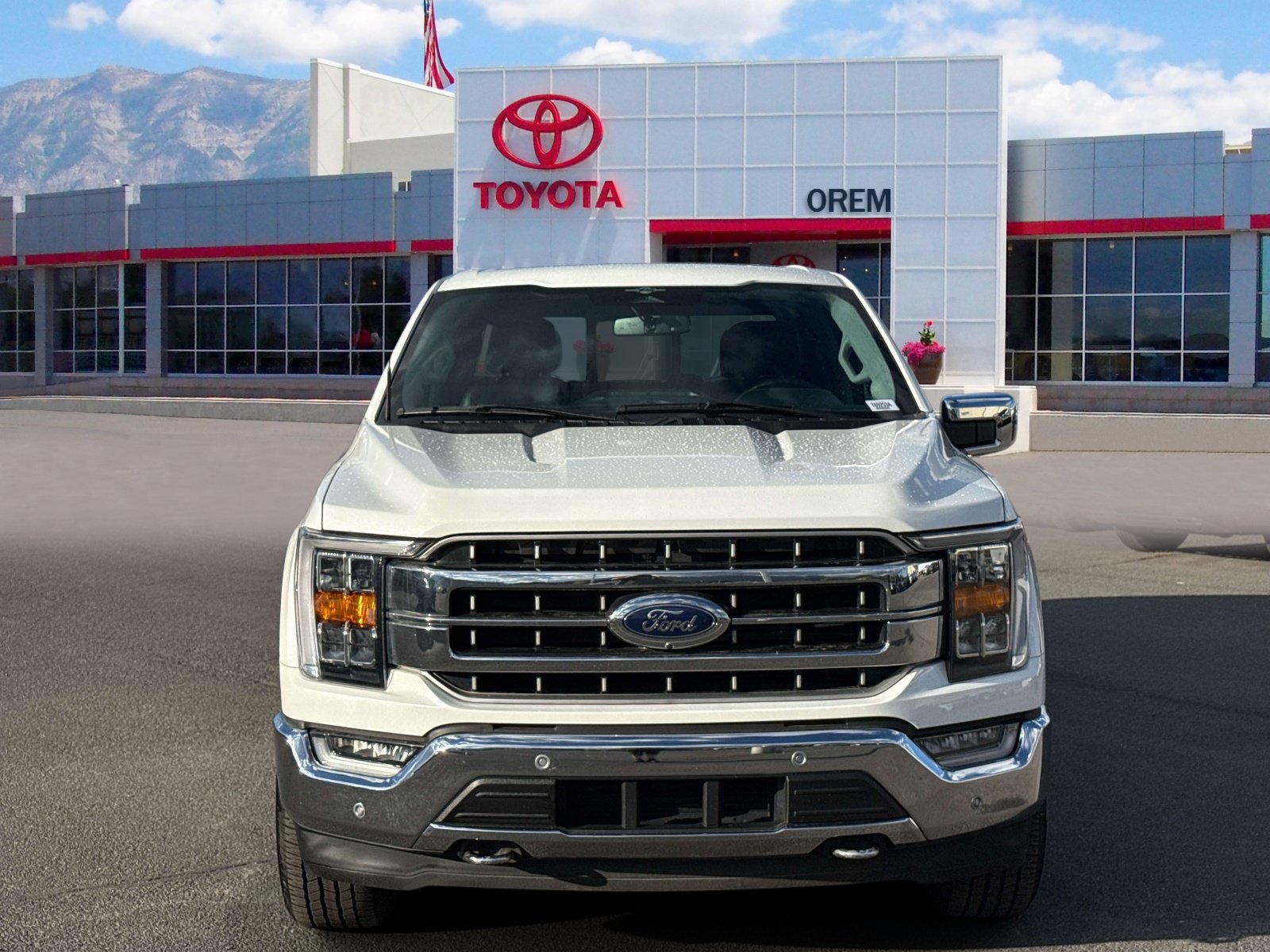 Used 2023 Ford F150 Lariat w/ Trailer Tow Package AWD/4WD image 2