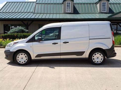 Used 2016 Ford Transit Connect XL image 2