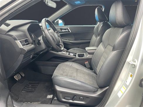 Used 2022 Mitsubishi Outlander SEL Black Edition image 9