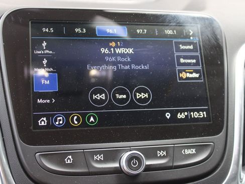 Used 2019 Chevrolet Equinox Premier image 24