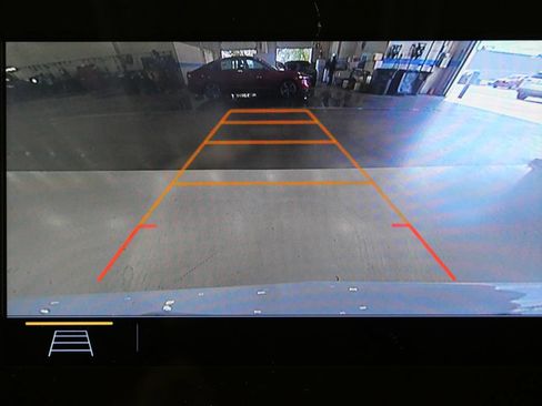 Used 2019 Chevrolet Equinox Premier AWD/4WD image 17