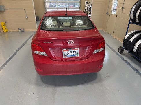 Used 2013 Hyundai Accent GLS w/ Premium Pkg image 6