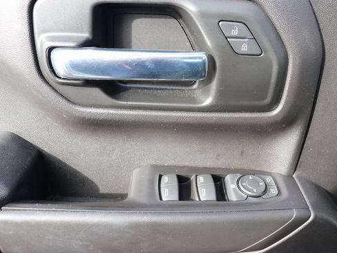 Used 2020 Chevrolet Silverado 1500 Custom Trail Boss w/ Custom Convenience Package image 19