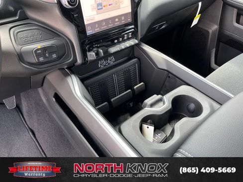New 2026 RAM 2500 Big Horn AWD/4WD image 12