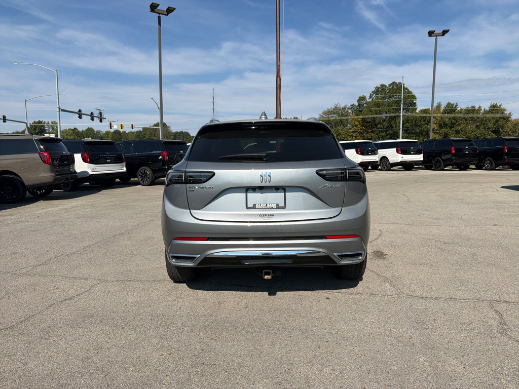Used 2025 Buick Envision Avenir AWD/4WD image 4