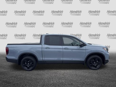 Certified 2025 Honda Ridgeline Black Edition image 11
