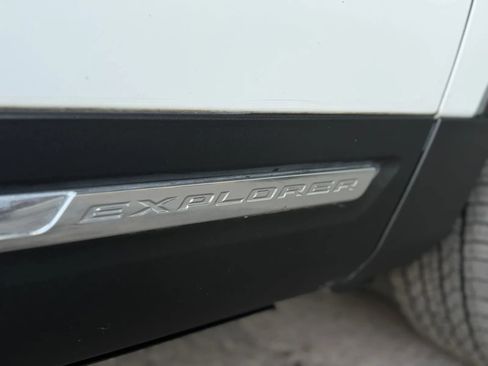 Used 2019 Ford Explorer XLT w/ Equipment Group 202A image 44