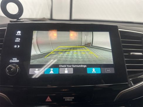 Used 2019 Honda Pilot Touring image 33