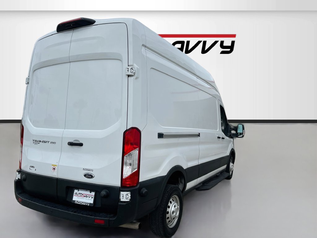 Used 2024 Ford Transit 250 148 High Roof AWD image 7