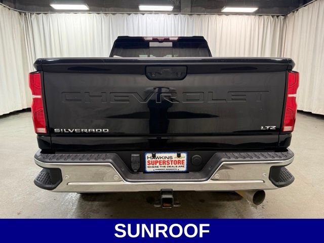 Used 2025 Chevrolet Silverado 2500 LTZ w/ LTZ Premium Package AWD/4WD image 8