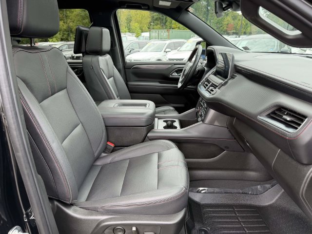 Used 2024 Chevrolet Tahoe RST w/ Luxury Package AWD/4WD image 10