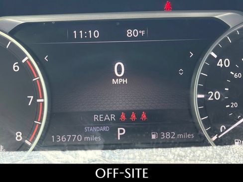 Used 2022 Nissan Rogue SV w/ SV Premium Package FWD image 11
