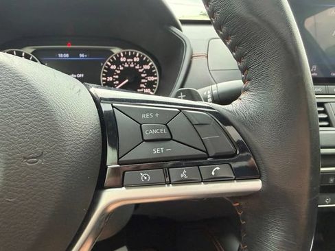 Used 2019 Nissan Altima 2.5 SR w/ SR Premium Package AWD/4WD image 19