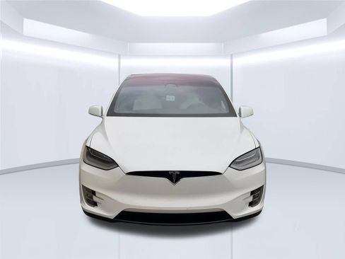 Used 2020 Tesla Model X Long Range AWD/4WD image 2