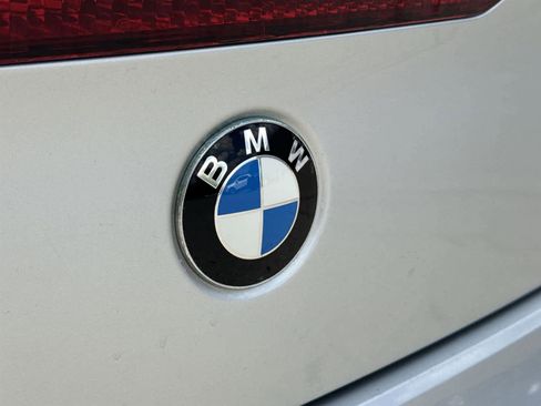 Used 2004 BMW Z4 2.5i image 11