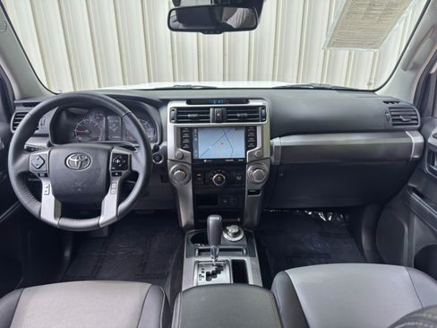 Used 2021 Toyota 4Runner SR5 Premium w/ Moonroof Package AWD/4WD image 12