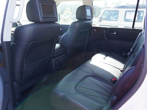 Used 2012 INFINITI QX56 2WD w/ Deluxe Touring Pkg image 22