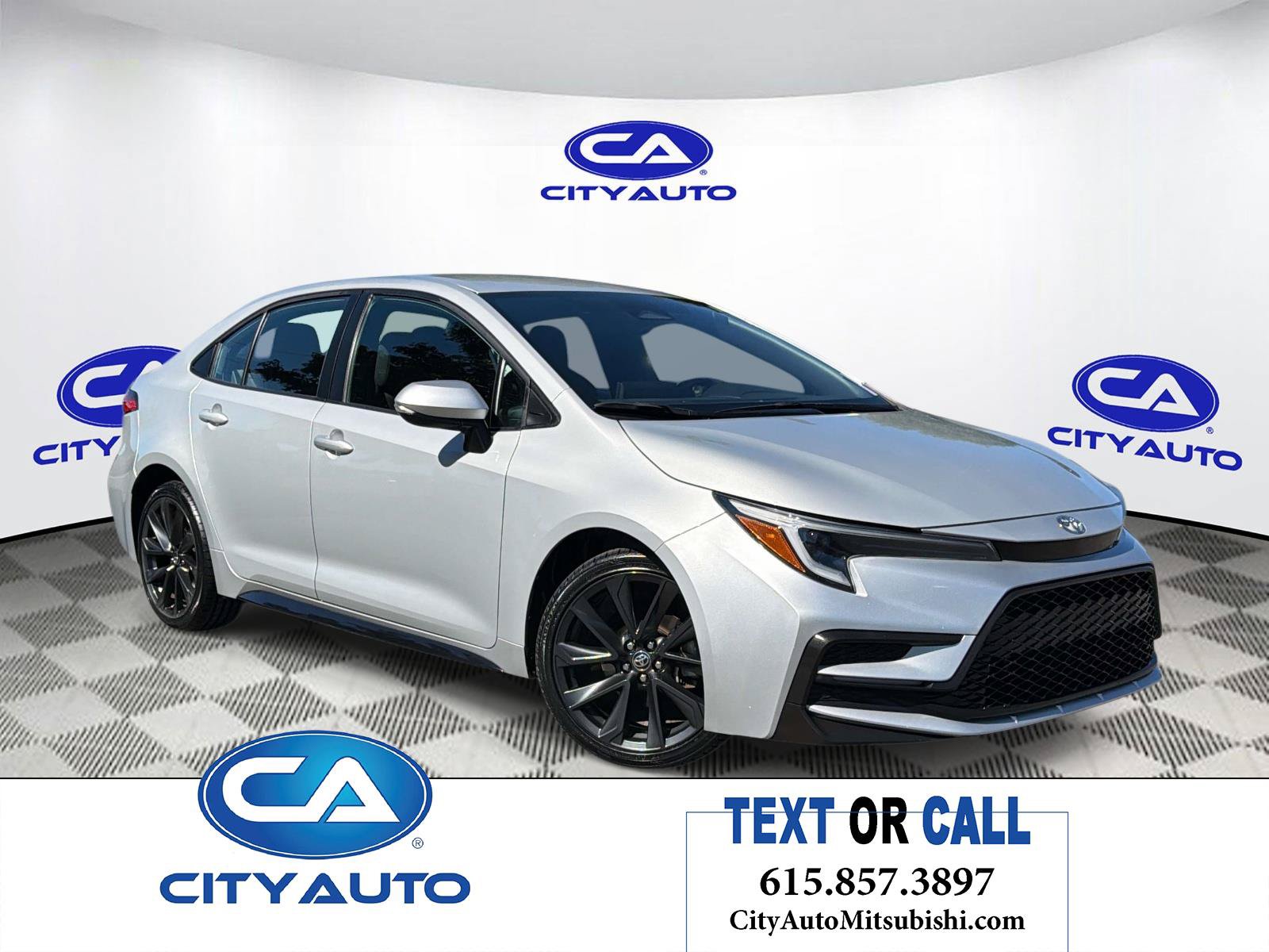 Used 2024 Toyota Corolla SE FWD image 1