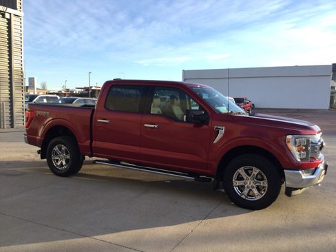Used 2021 Ford F150 XLT w/ Equipment Group 302A High image 3