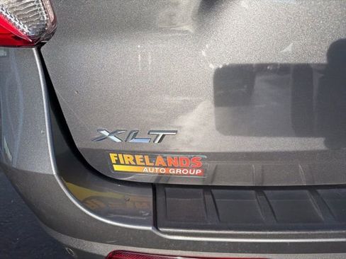 Used 2022 Ford Explorer XLT image 10