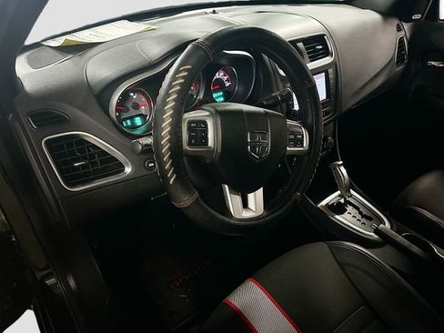 Used 2012 Dodge Avenger R/T image 10