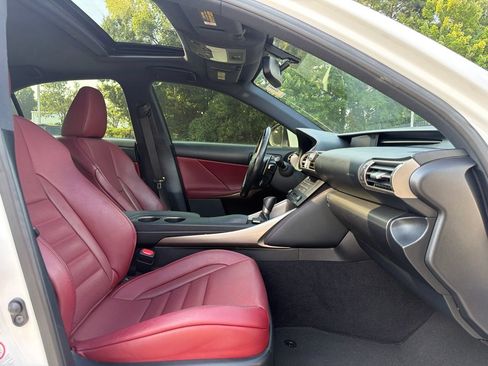 Used 2016 Lexus IS 350 RWD image 31
