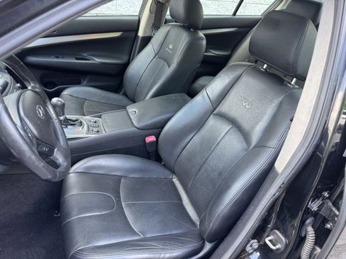 Used 2013 INFINITI G37 x Sedan w/ Premium Pkg AWD/4WD image 9