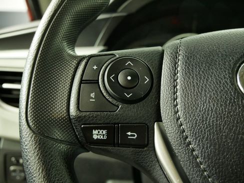 Used 2016 Toyota Corolla LE image 23