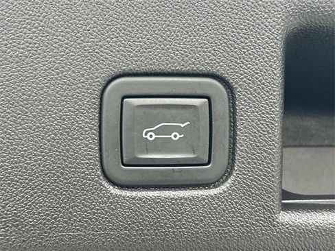 Used 2024 Chevrolet Equinox Premier image 20