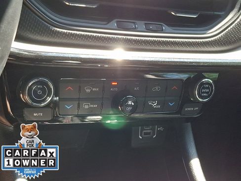 Used 2022 Jeep Compass Trailhawk w/ Sun and Sound Group AWD/4WD image 17