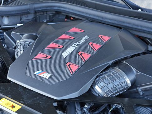 Used 2023 BMW XM AWD/4WD image 9