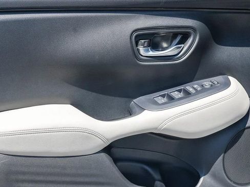 New 2027 Honda HR-V LX image 12