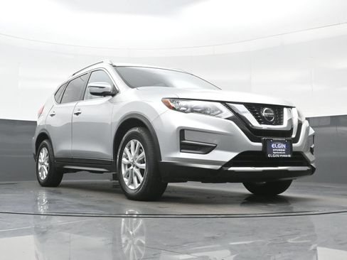 Used 2018 Nissan Rogue SV FWD image 32