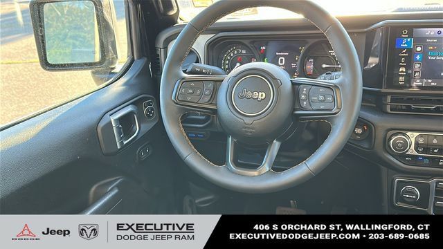 Used 2024 Jeep Wrangler Unlimited w/ Convenience Group AWD/4WD image 28