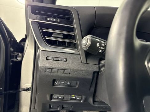 Certified 2025 Lexus GX 550 AWD/4WD image 17