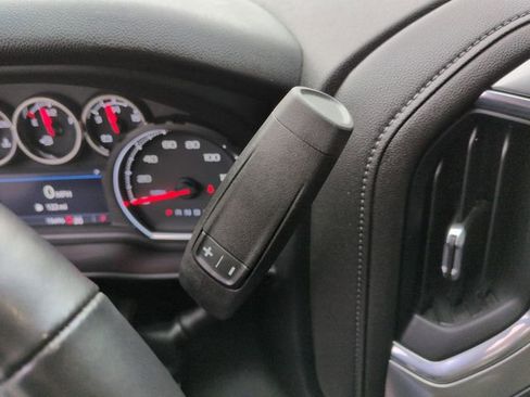 Used 2022 Chevrolet Silverado 2500 LT w/ Convenience Package image 16