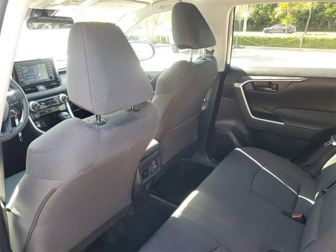 Certified 2022 Toyota RAV4 LE image 12