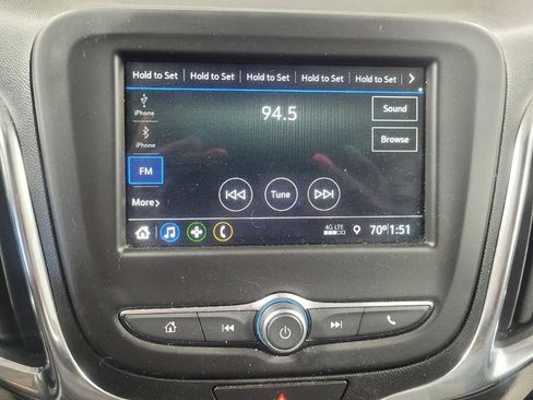 Used 2019 Chevrolet Equinox LT FWD image 25