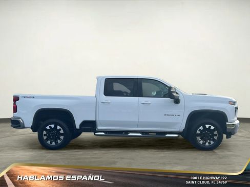 Used 2020 Chevrolet Silverado 2500 LT w/ All Star Edition image 8