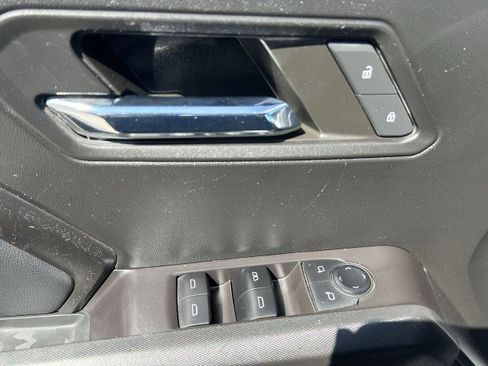 Used 2024 Chevrolet Colorado LT w/ LT Convenience Package image 23