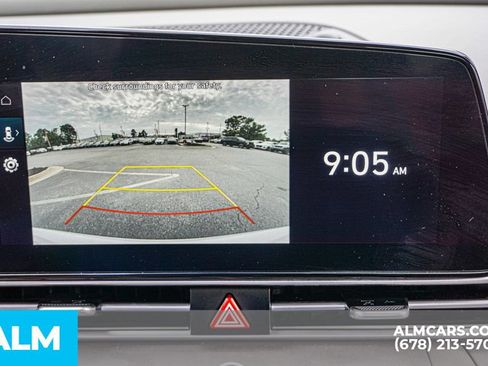 Used 2024 Hyundai Elantra SEL FWD image 35
