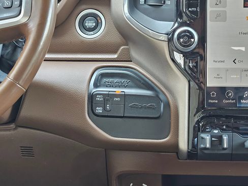 Used 2023 RAM 3500 Laramie AWD/4WD image 14